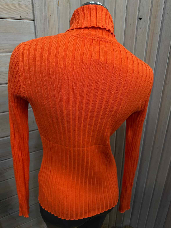 L - George Turtleneck