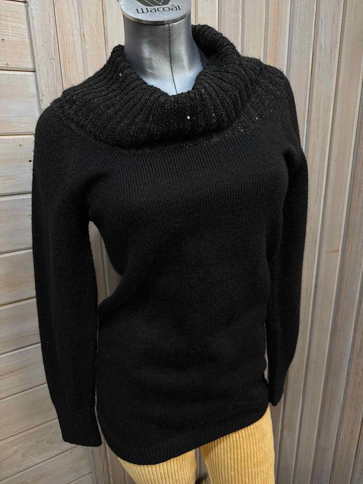 M - Studio Y Sweater