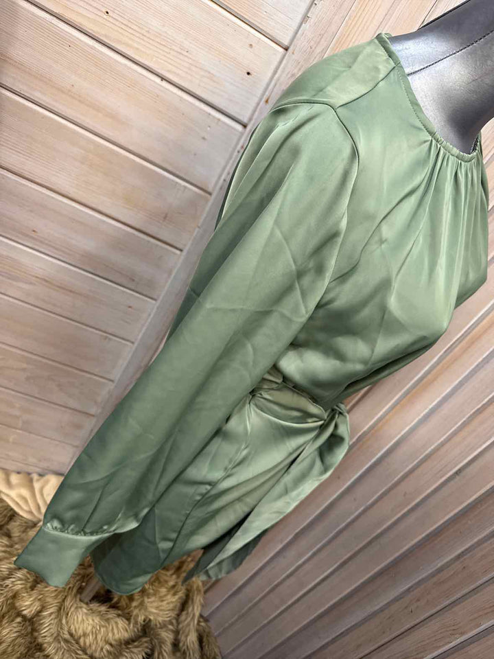 M - Pretty Garden Dress