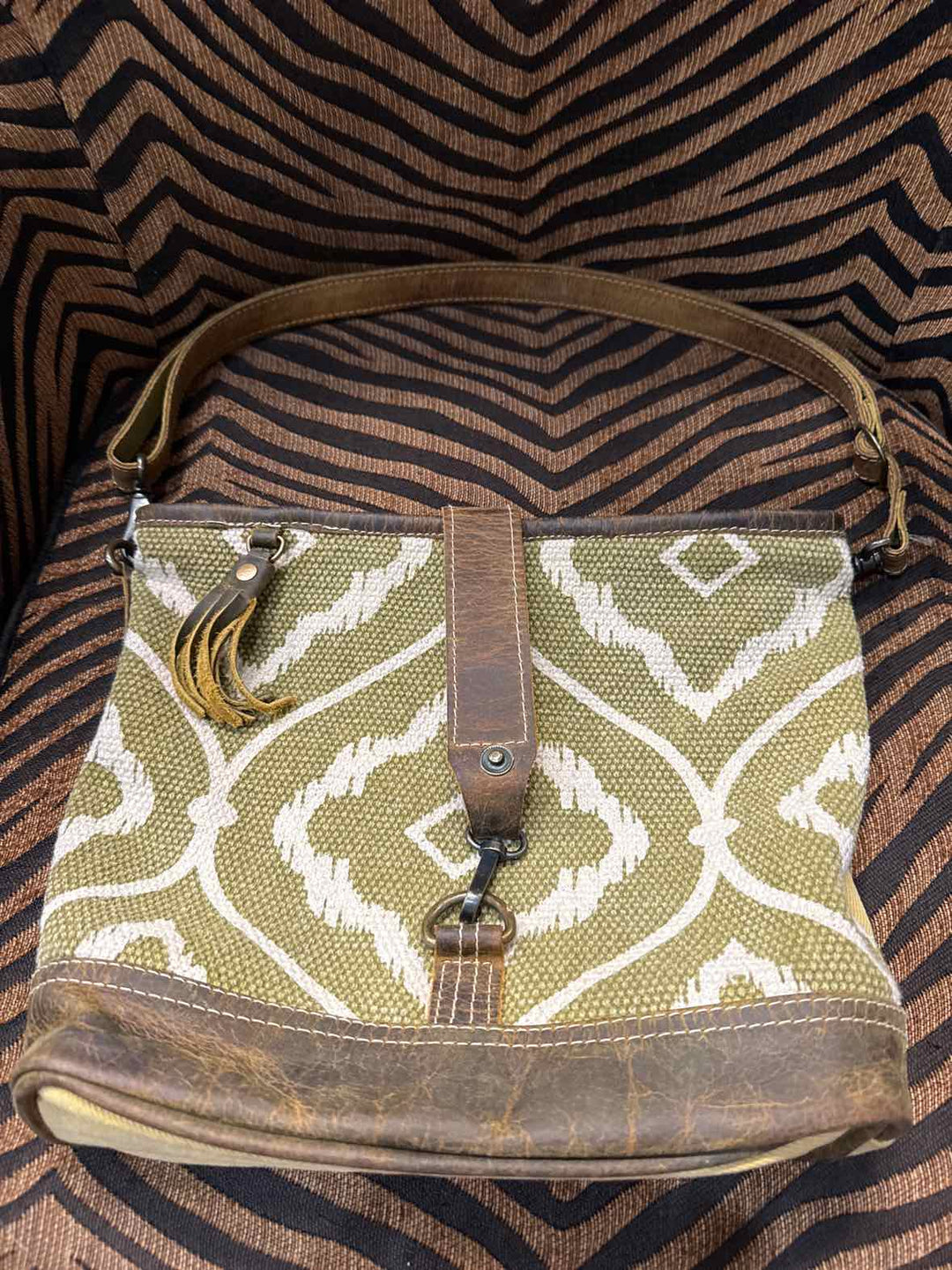 Purse - Myra Crossbody