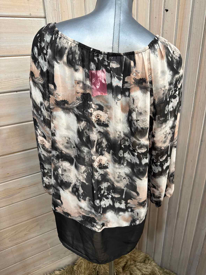 L - AB Studio Long Sleeve