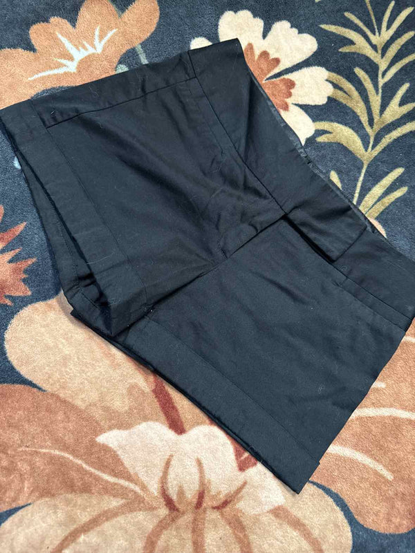 3/4 - Studio Y Shorts