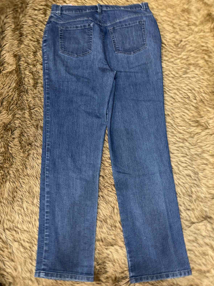 12 - Gloria Vanderbilt Jeans
