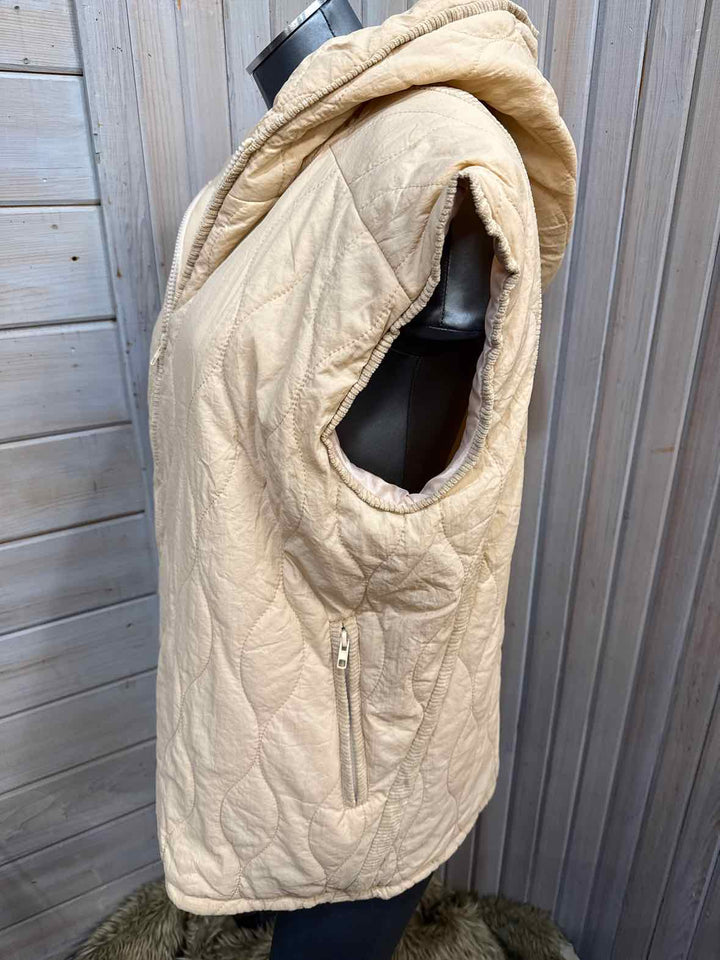 L - Unbranded Vest