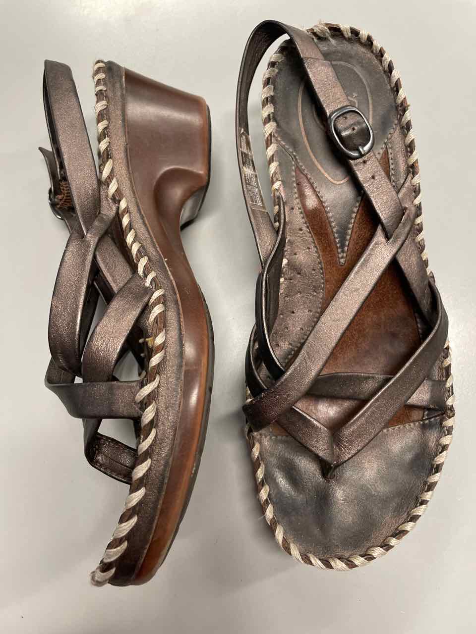 7 - Ariat Sandals