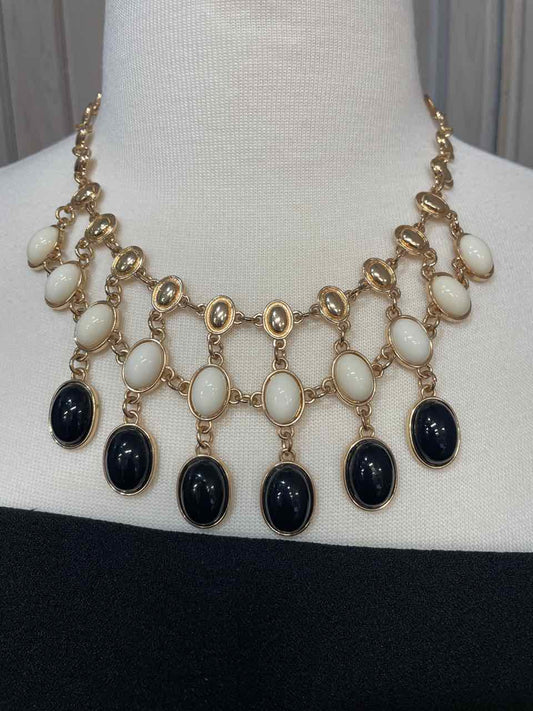 Jewelry - Necklace