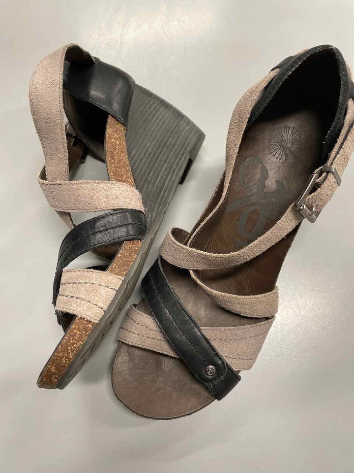 8.5 - OTBT Sandals