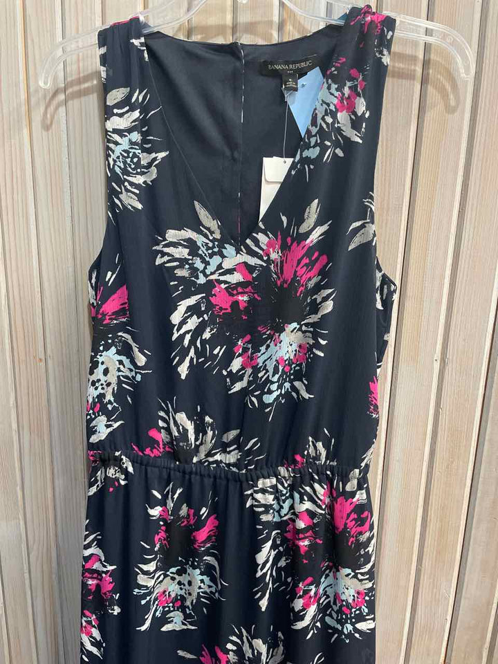 6 - Banana Republic Dress