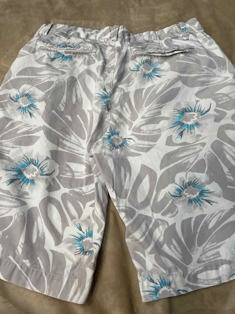 33 - Old Navy Shorts